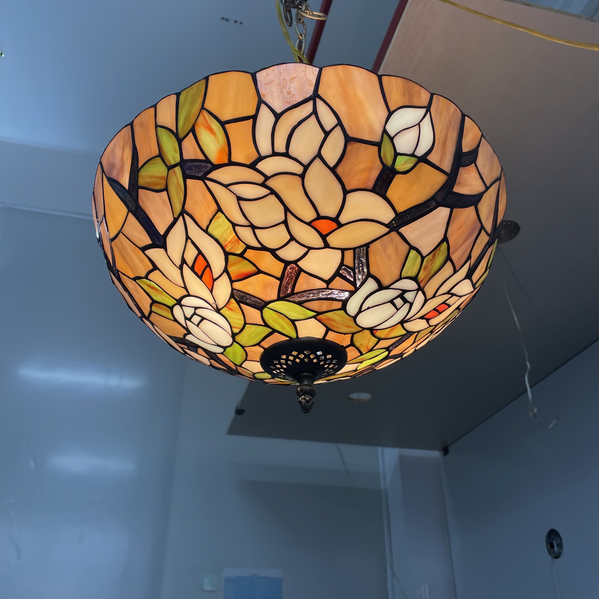 Tiffany Stained Glass Fruit Pear Strawberry Ceiling Pendant Lamp Handmade tiffany lamp shade