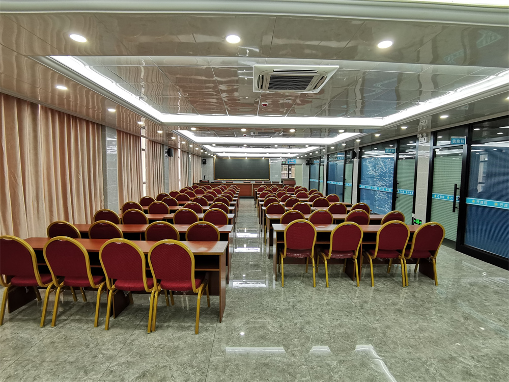 门诊部四楼行政办公区