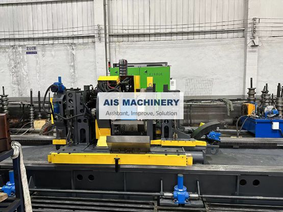 The CNC Profiling Milling And Fixed-length Flying Saw Machine