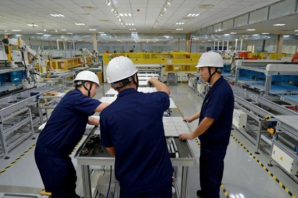 新能源工厂生产线设备安装