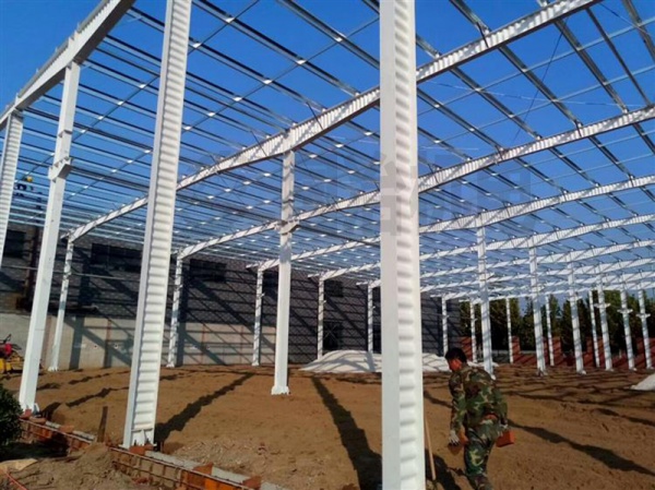 钢构新建厂房