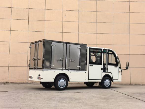 4-5座封闭货箱电动车