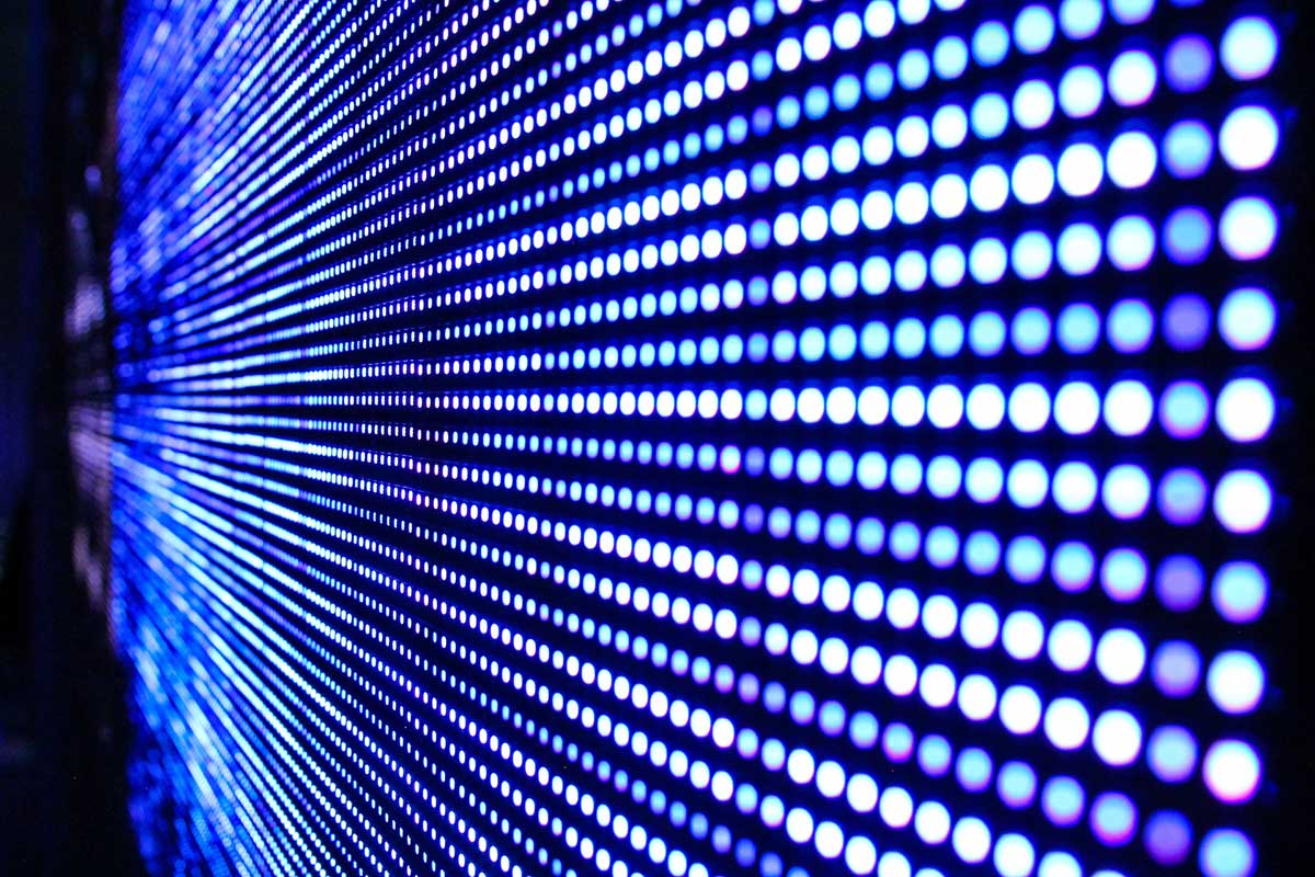 Full spectrum lamps and ordinary LED lamps: the difference in light quality and experience
