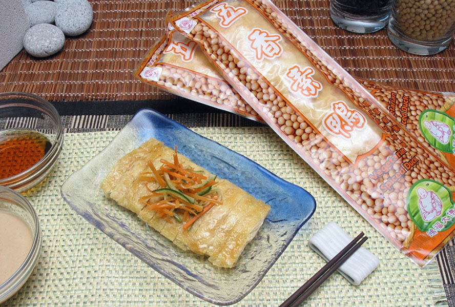 Japanese vegetarian duck ramen