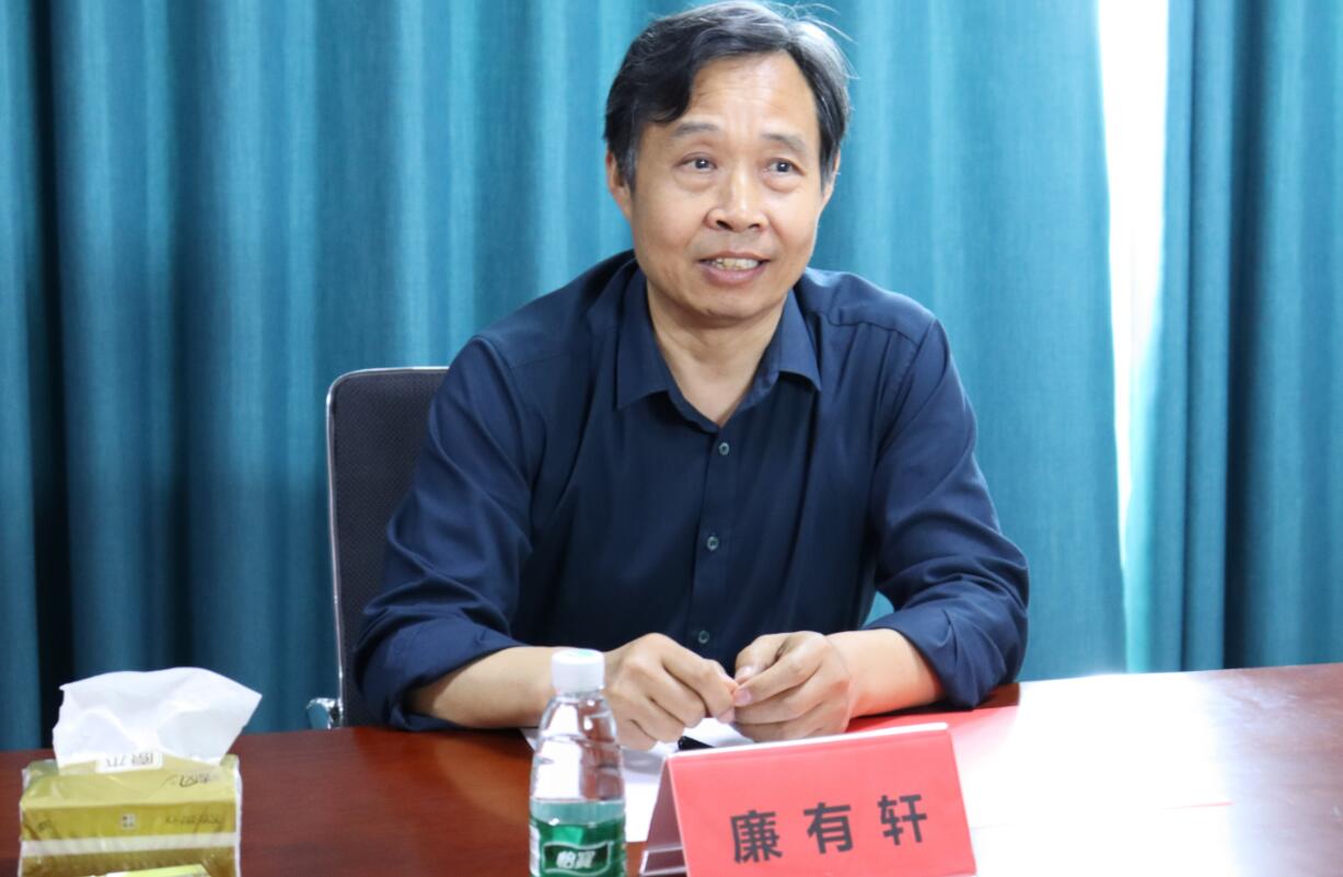 河南工程学院与沁润泽环保签署校企合作协议并授牌(图3)