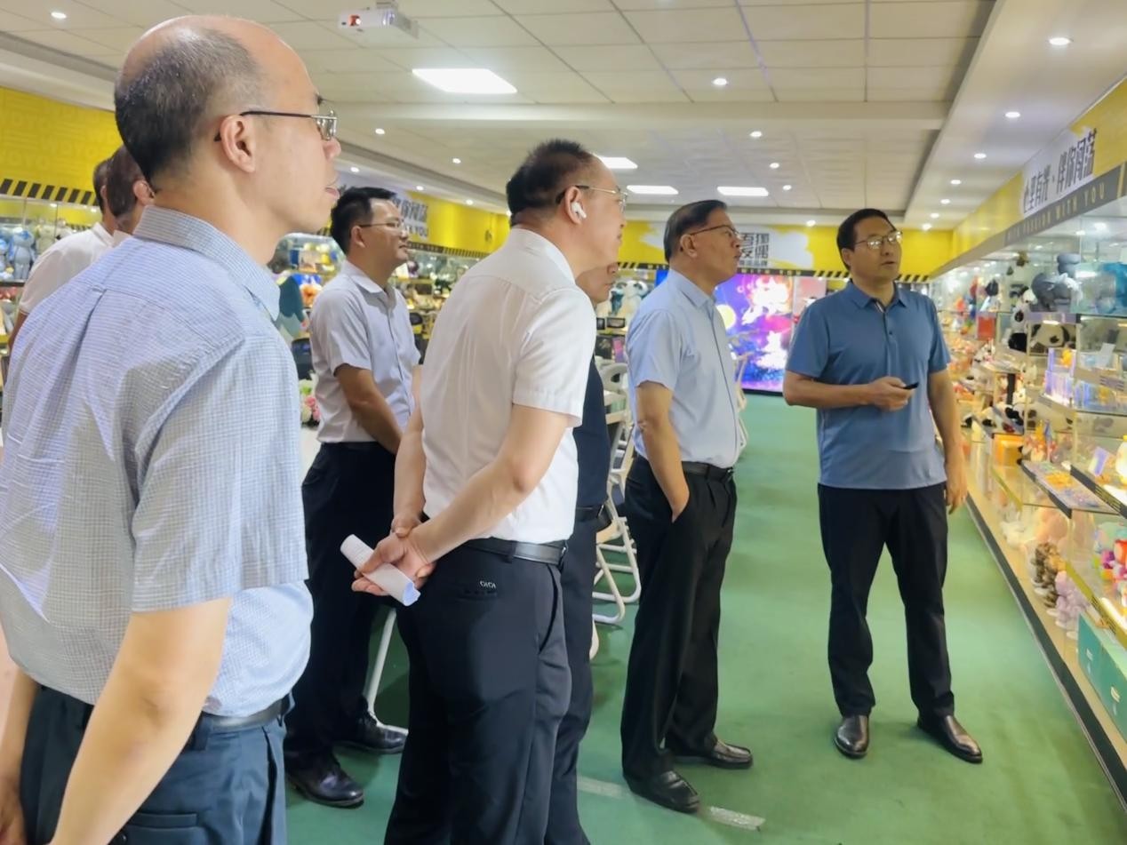 新闻快讯|市政协领导莅临哈一代调研
