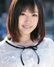 秋月芽衣