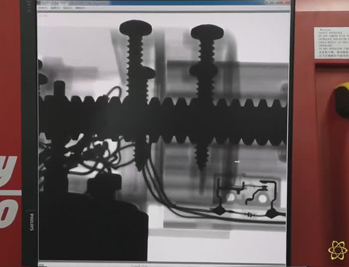 X-Ray检测设备X-6800检测升降装置内部