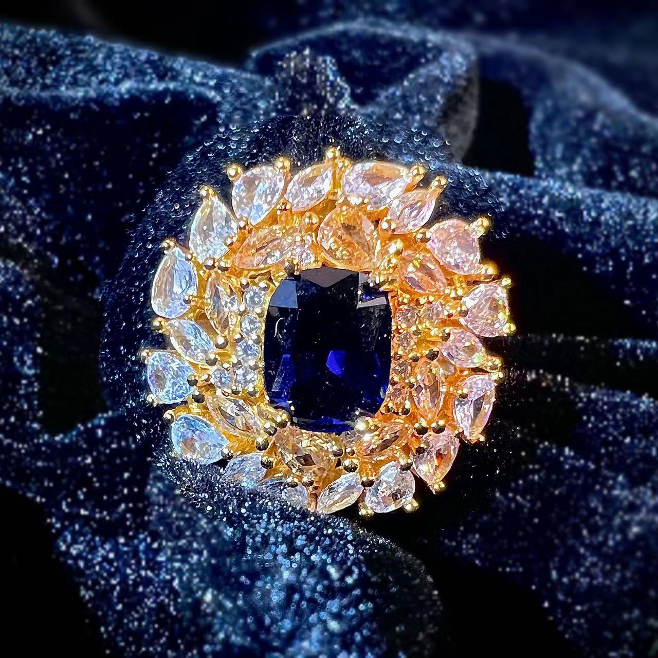 Vintage Brilliant sapphire ring plated 18K full of diamond flowers high-grade rich ring adjustable