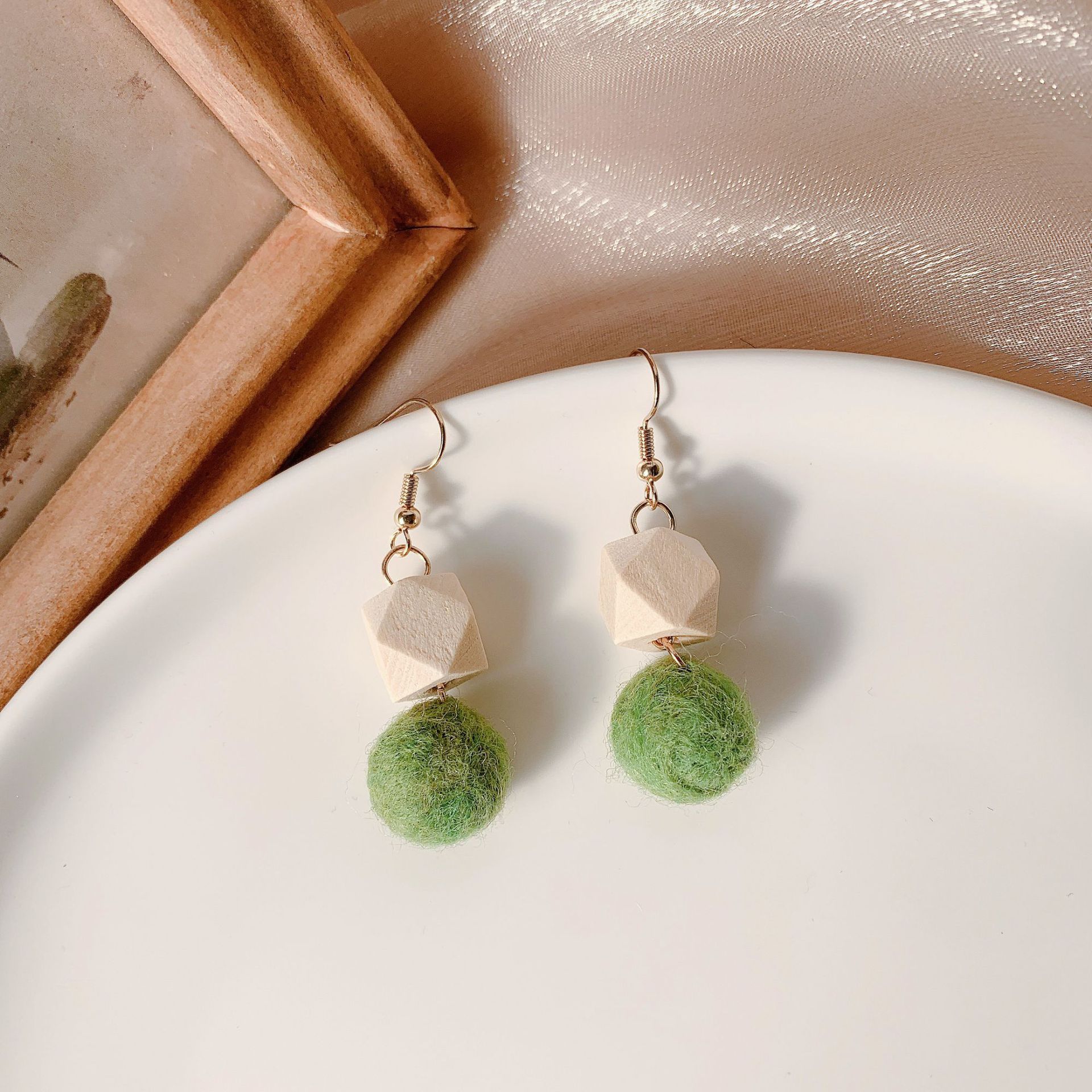 Retro hairball wooden earrings women's long simple geometric square autumn and winter new hand-made design