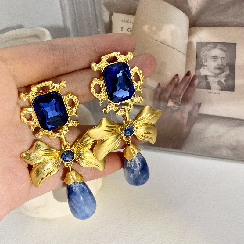 Middle vintage niche vintage style design bow earrings Rhinestone handmade blue glass earrings