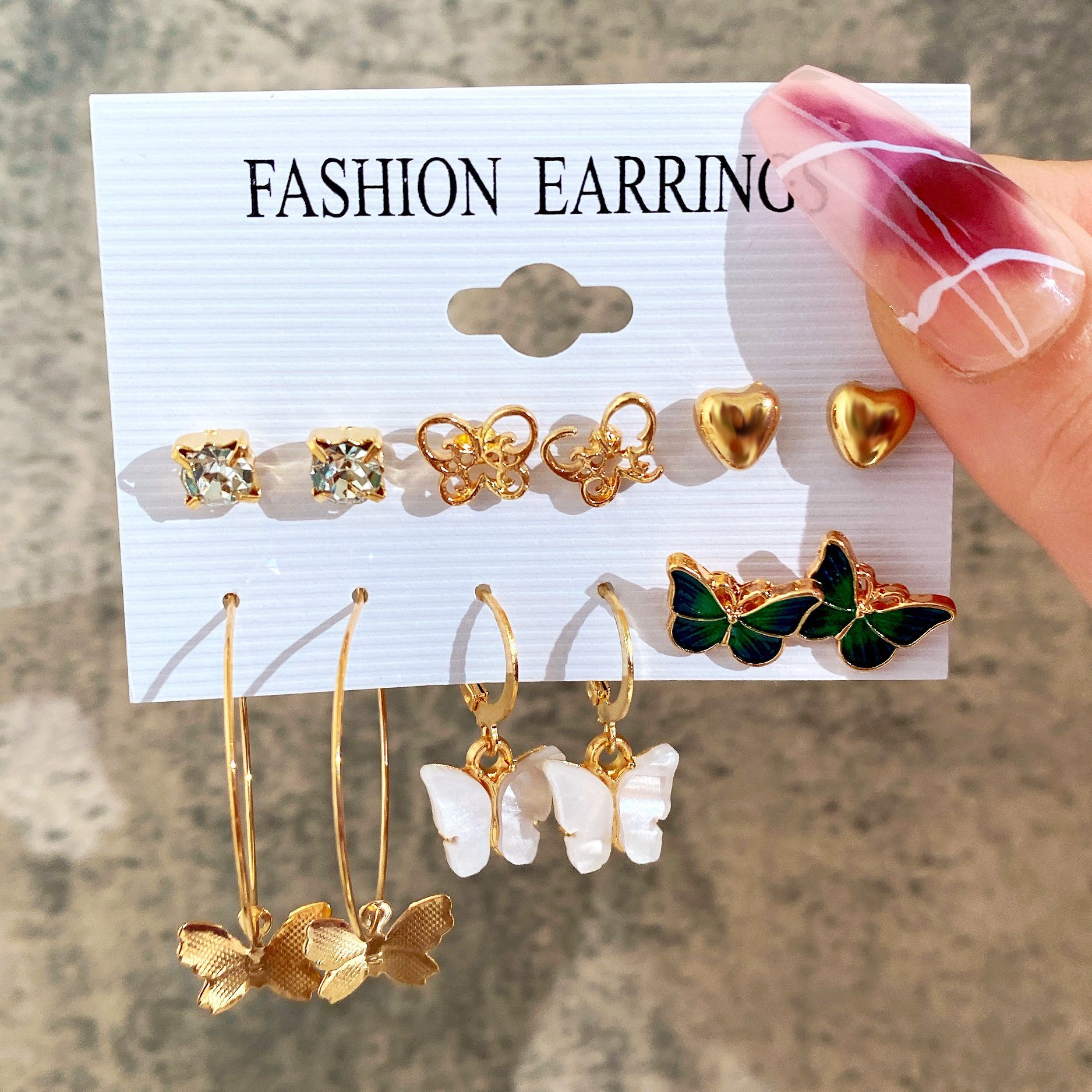 New women's inlaid pearl earrings Creative French vintage gold earring set