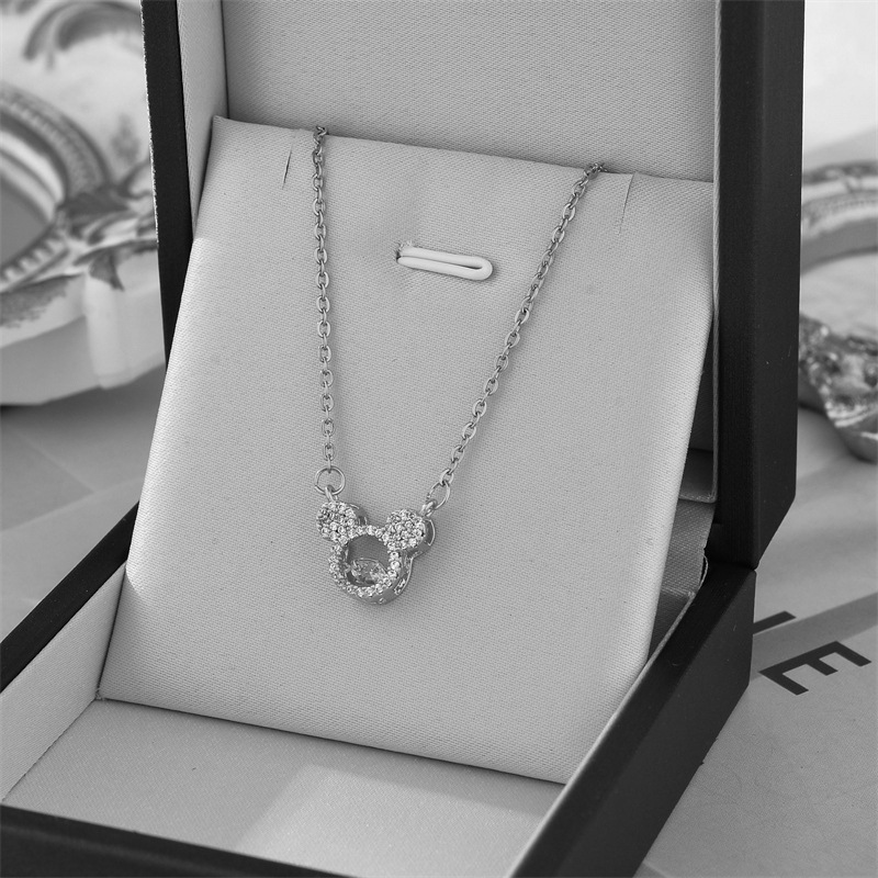 Silver titanium steel necklace female niche design fashion simple do not fade first jewelry
