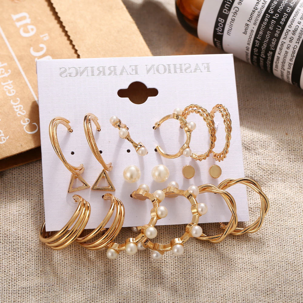 New women's inlaid pearl earrings Creative French vintage gold earring set