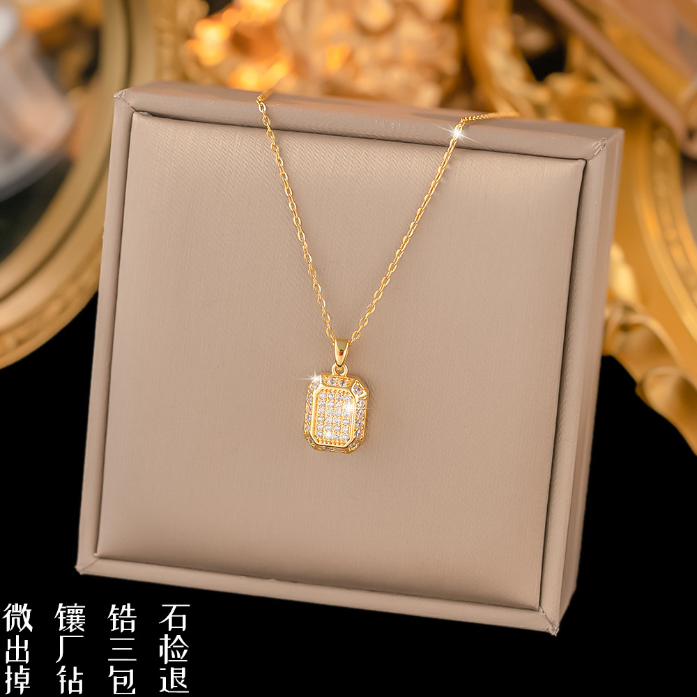 Titanium steel necklace niche temperament smart shine pendant