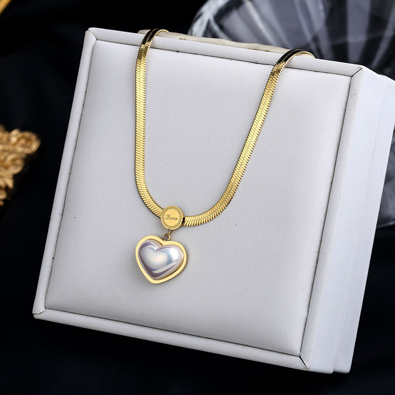 Titanium steel sweet love necklace simple ins choker Korean version fashion everything with light luxury clavicle chain female niche design
