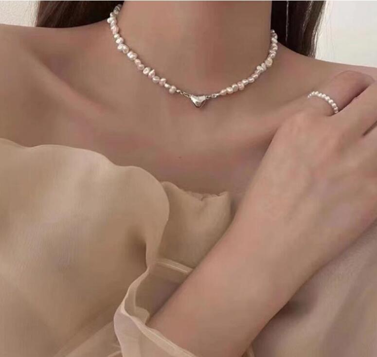 Double love pearl necklace female clavicle chain Light luxury niche high-grade pearl choker ins wind beaded necklace