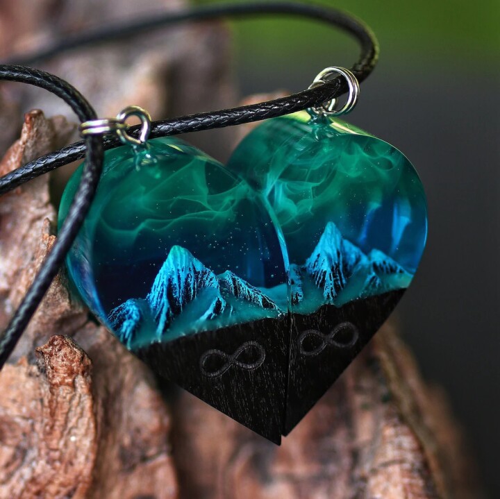 Valentine's Day gift Heart necklace Wood Resin Paired Heart Pendants Mountains