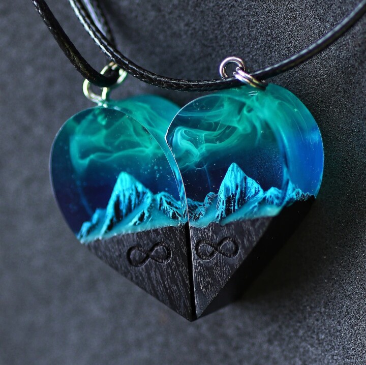Valentine's Day gift Heart necklace Wood Resin Paired Heart Pendants Mountains
