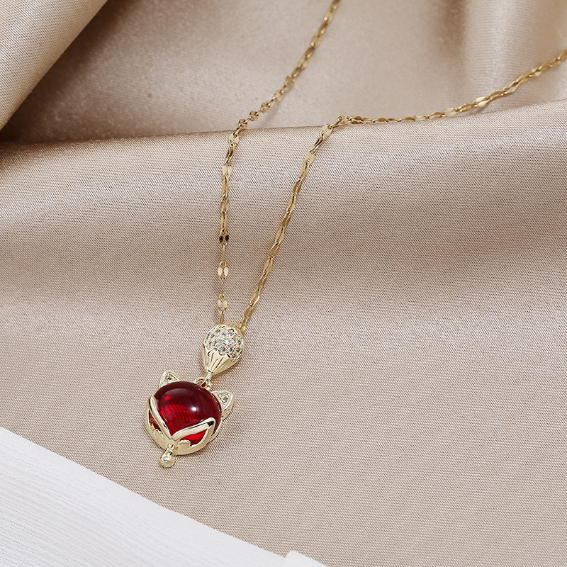 Titanium steel vintage red fox necklace fashion temperament female Valentine's Day gift does not fade necklace