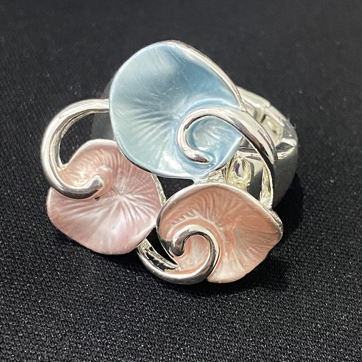 Colorful petal splicing alloy ring Hand drop oil fashion elastic adjustment flower ring for women