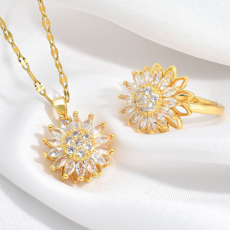 Revolving sunflower necklace female Instagram niche design simple trend fashion temperament clavicle chain accessories