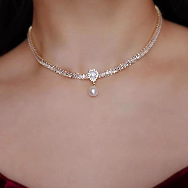 Crystal choker advanced sense light luxury retro heavy industry necklace female copper set zircon Baroque water drop pearl clavicle chain