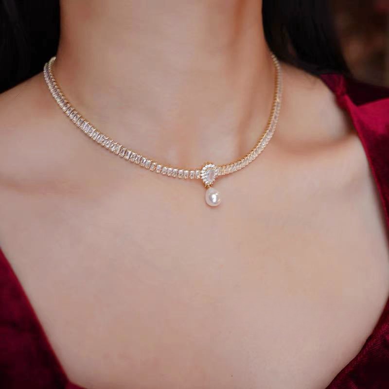 Crystal choker advanced sense light luxury retro heavy industry necklace female copper set zircon Baroque water drop pearl clavicle chain