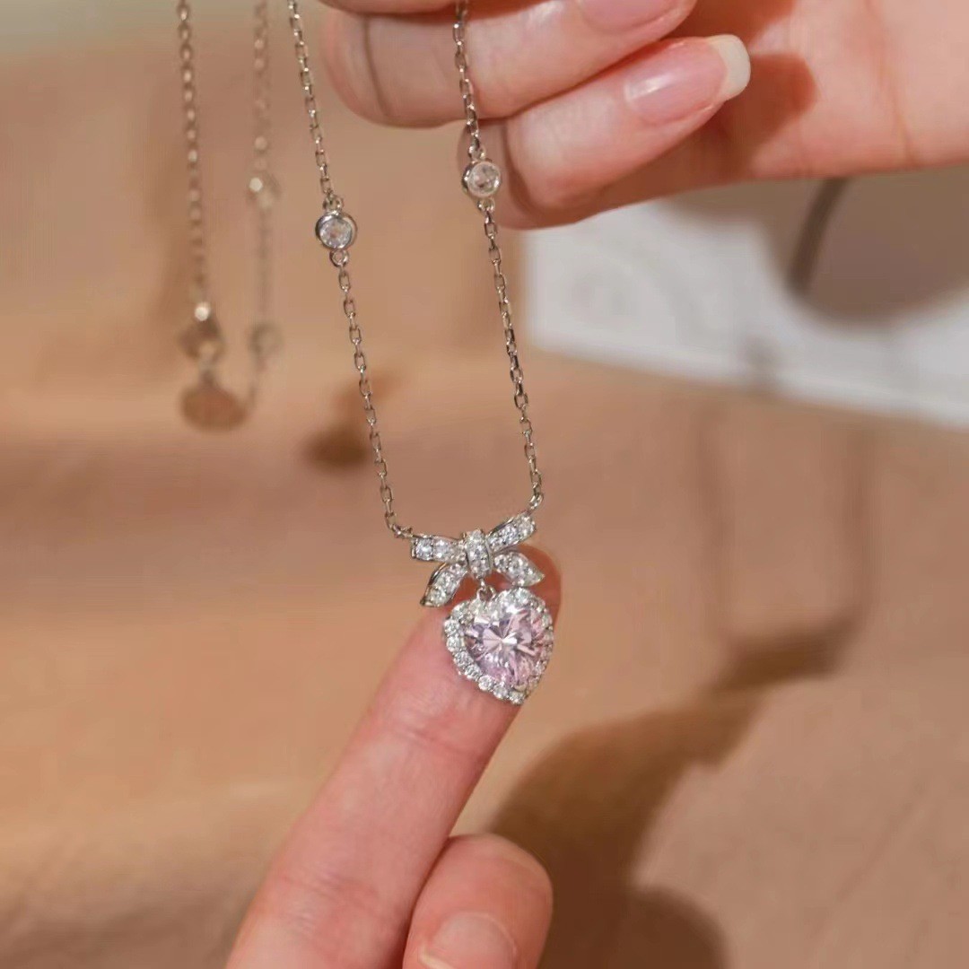 Princess knot necklace niche design light luxury sweet heart style all fashion Valentine's Day gift