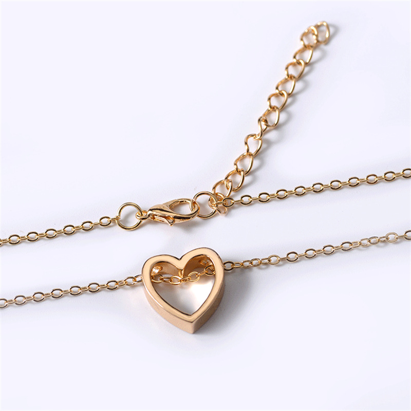 Creative hollowed-out love couple necklace Valentine's Day Qixi Festival jewelry gift collarbone chain female