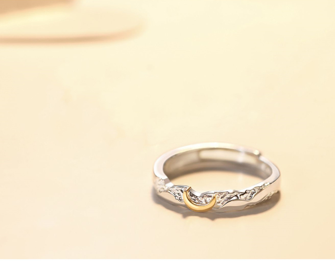 Sun and moon accompanied couples ring new niche design sense hand decoration Qixi Valentine's Day to send girlfriend gifts
