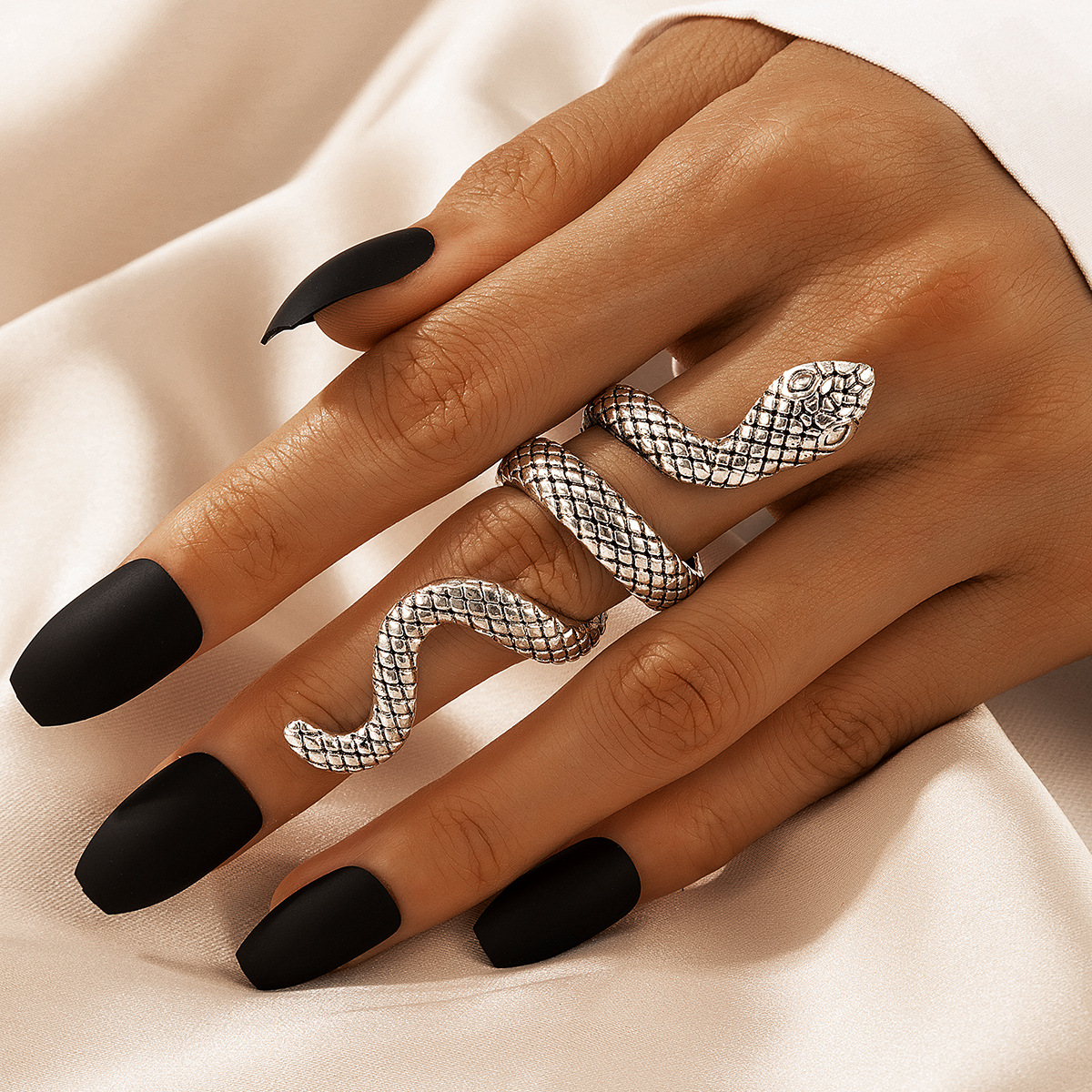 Serpentine ring Punk style Serpentine animal retro exaggerated four-piece ring set