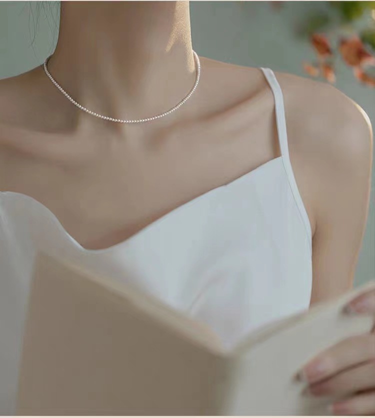 Very small rice pearl necklace female light luxury niche 2023 new collarbone chain temperament choker high-grade sense