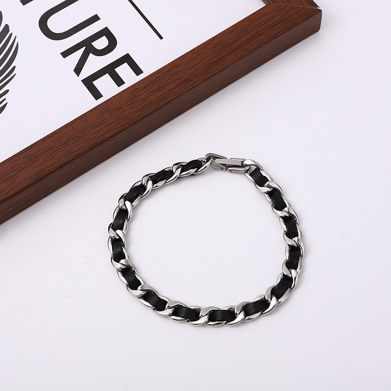 Leather bracelet men's fashion senior sense ins men's niche simple hip hop necklace body titanium steel