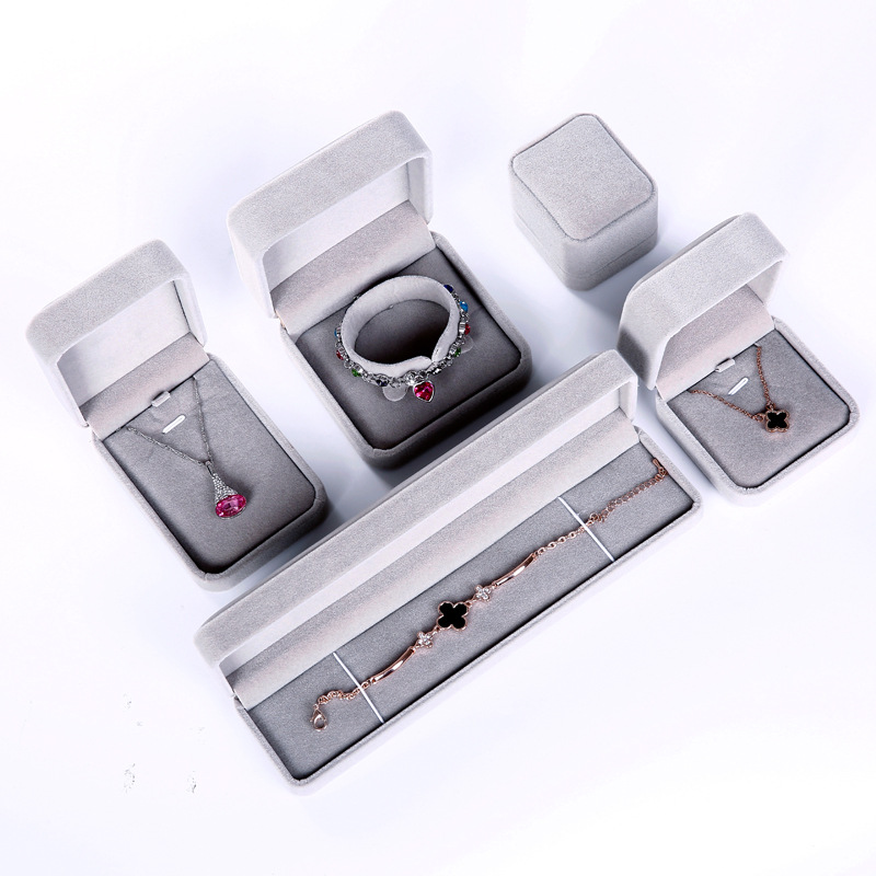 Jewelry box wholesale flannelette necklace box pendant box jewelry packaging box bracelet box ring ear Nail box