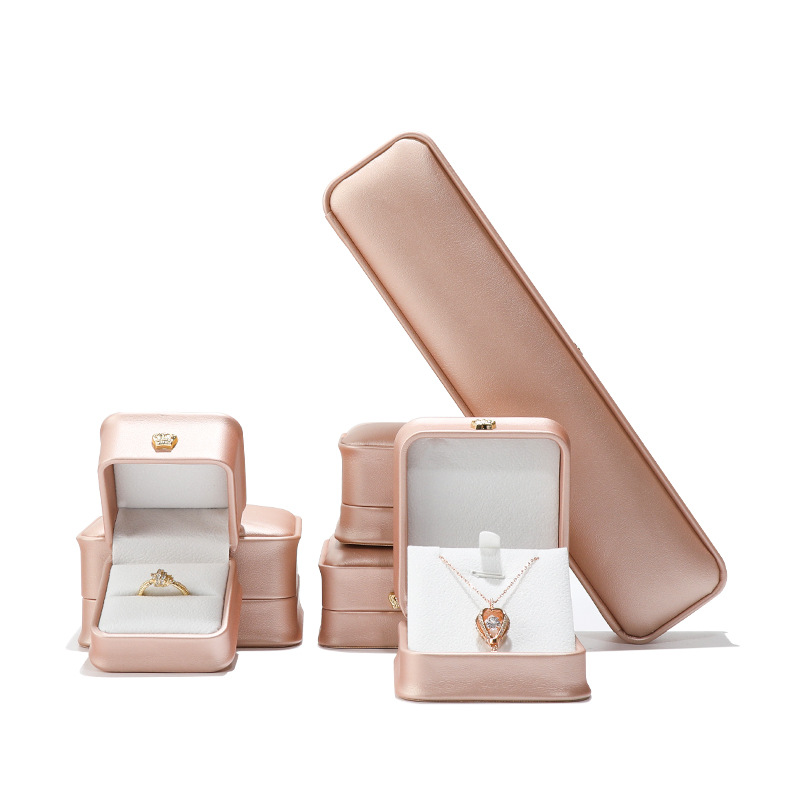 PU leather crown jewelry box Ring pendant bracelet box Jewelry box Jewelry box Packing box Jewelry box