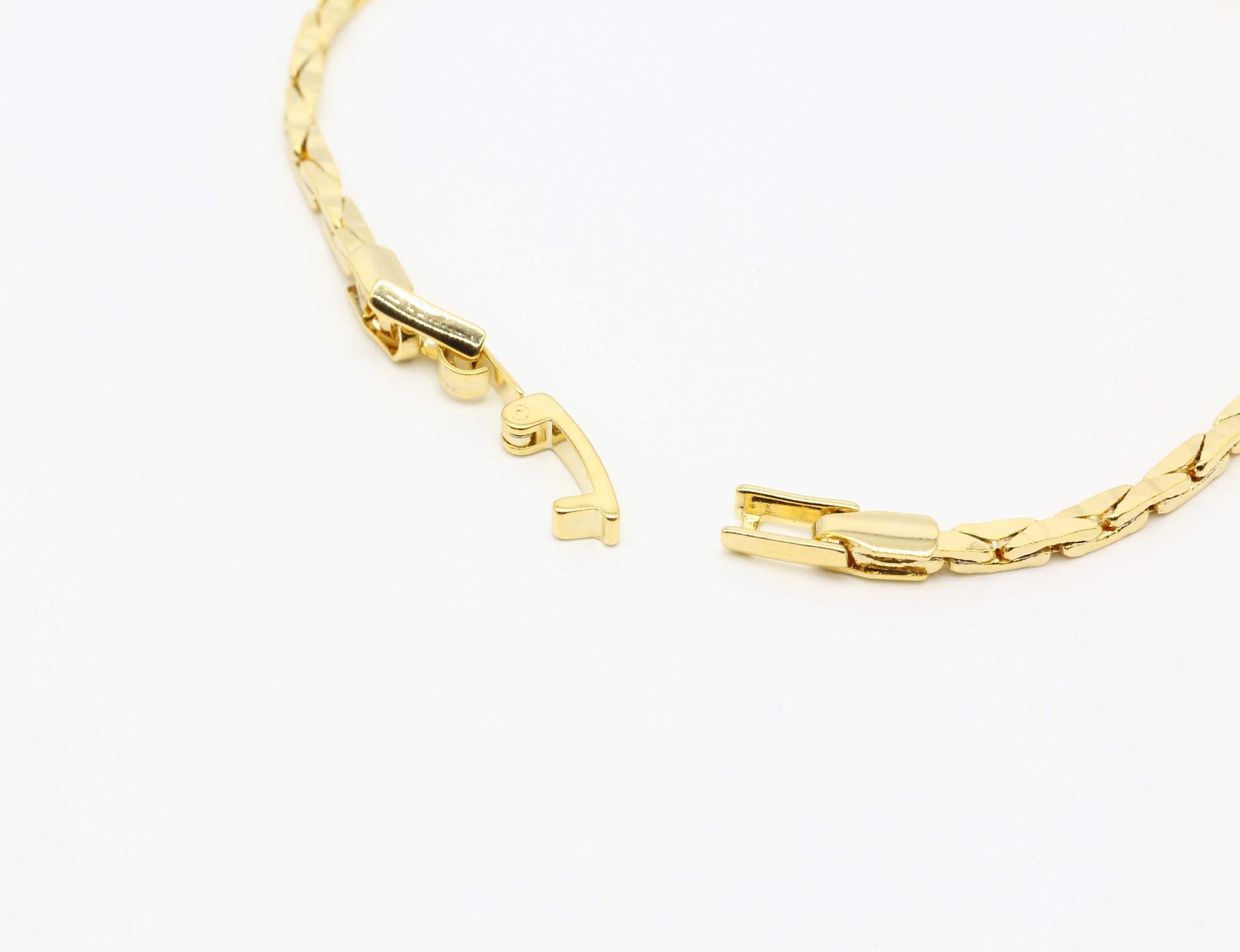 English Letter Openning Bangle Bracelet With 26 Letter Charm Pendant Bracelet For women