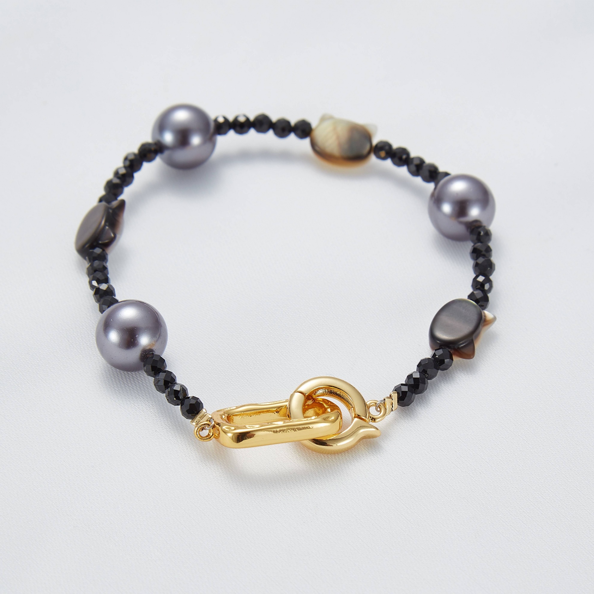 New Arrival Trendy Cute Bracelet 18K Gold Plated Cat-shape Natural shells High Quality Pearl Bracelet