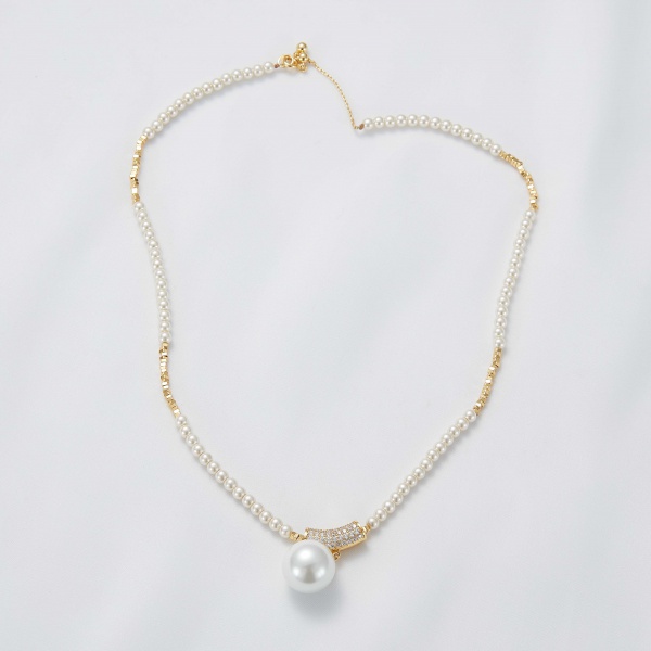 Ins Temperament Shell Beads Freshwater Pearl Beaded Clavicle Necklace Stainless Steel Pearl Necklace