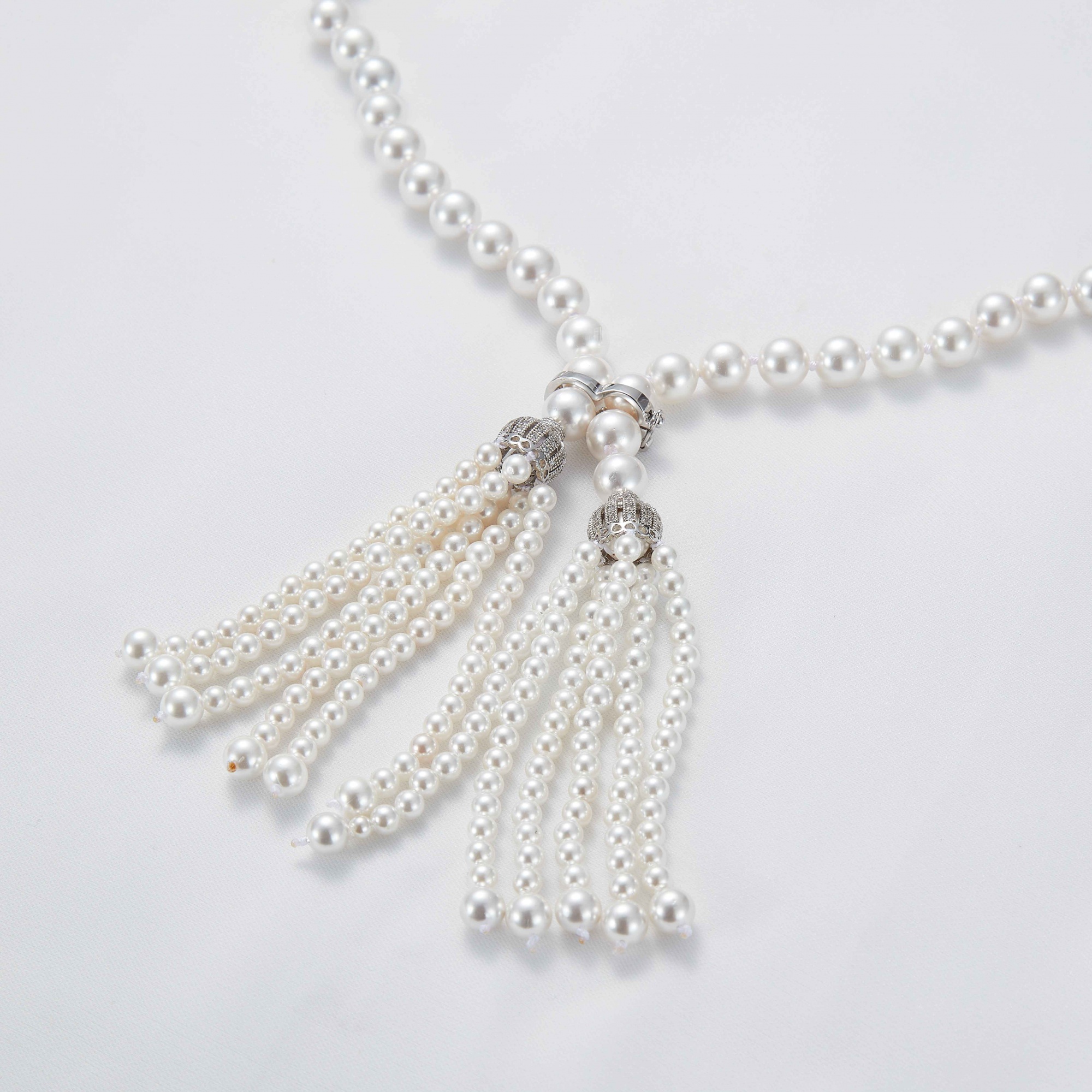  Women's Decorative Dress Fashionable Elegant Shell Pearls Beads Sweater Necklace 