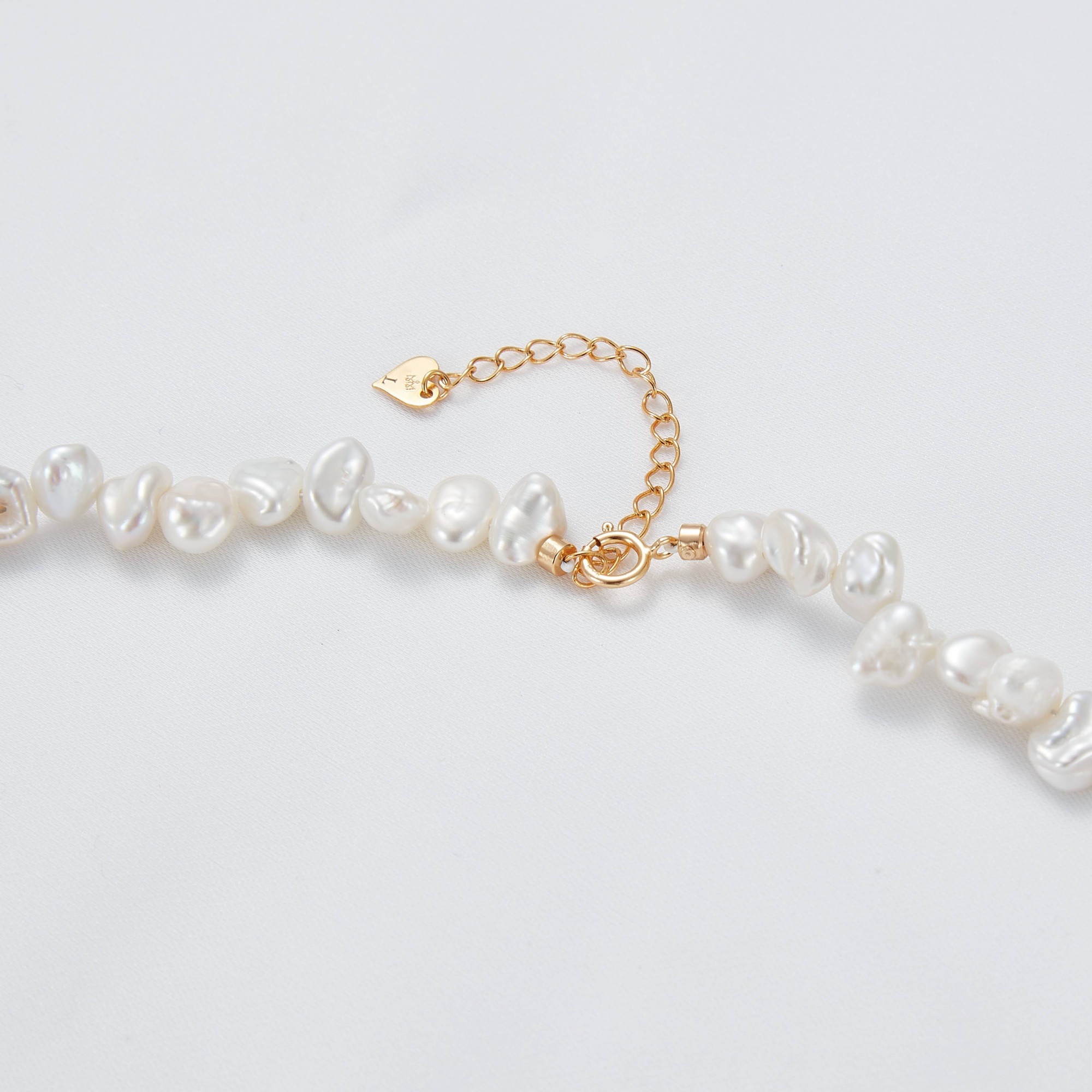 European and American Style Irregular Natural Freshwater Pearl Necklace Popular party engagement Gift Collar 