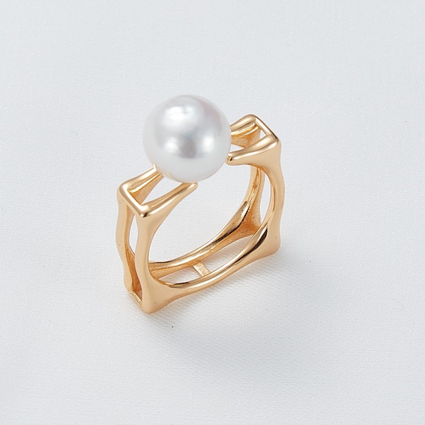 Korean Stainless steel 18K gold plated Square Hollowed Band Ring Pearl Fine Ring Jewelry For Women
