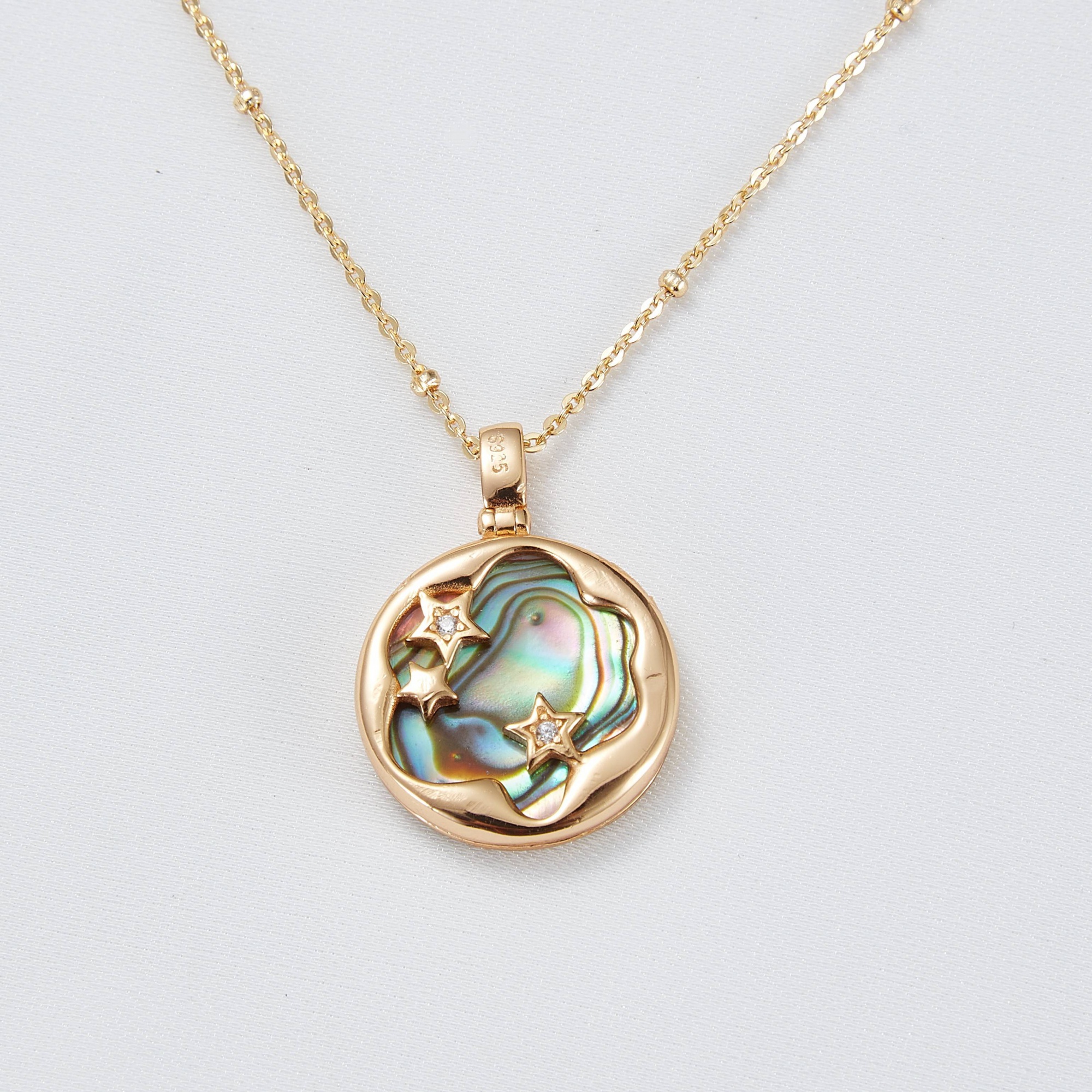 Abalone Shell Diamond Pendant Necklace Fashion Single Piece Stainless Steel Zircon Shell Pendant Necklace