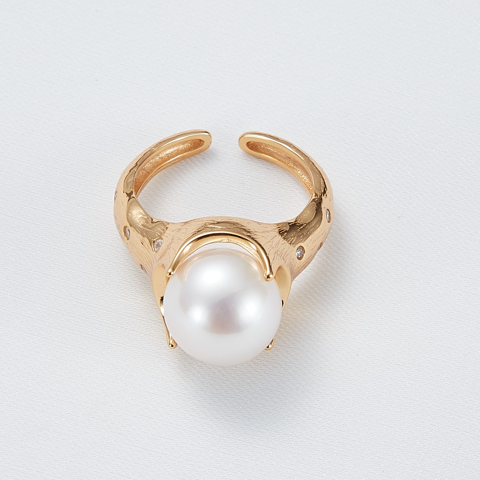 Fashion 18k Gold Plated Stainless Steel Jewelry Lava Open Ring Irregular Texture Inlaid Freshwater Pearl Opening Ring For Women