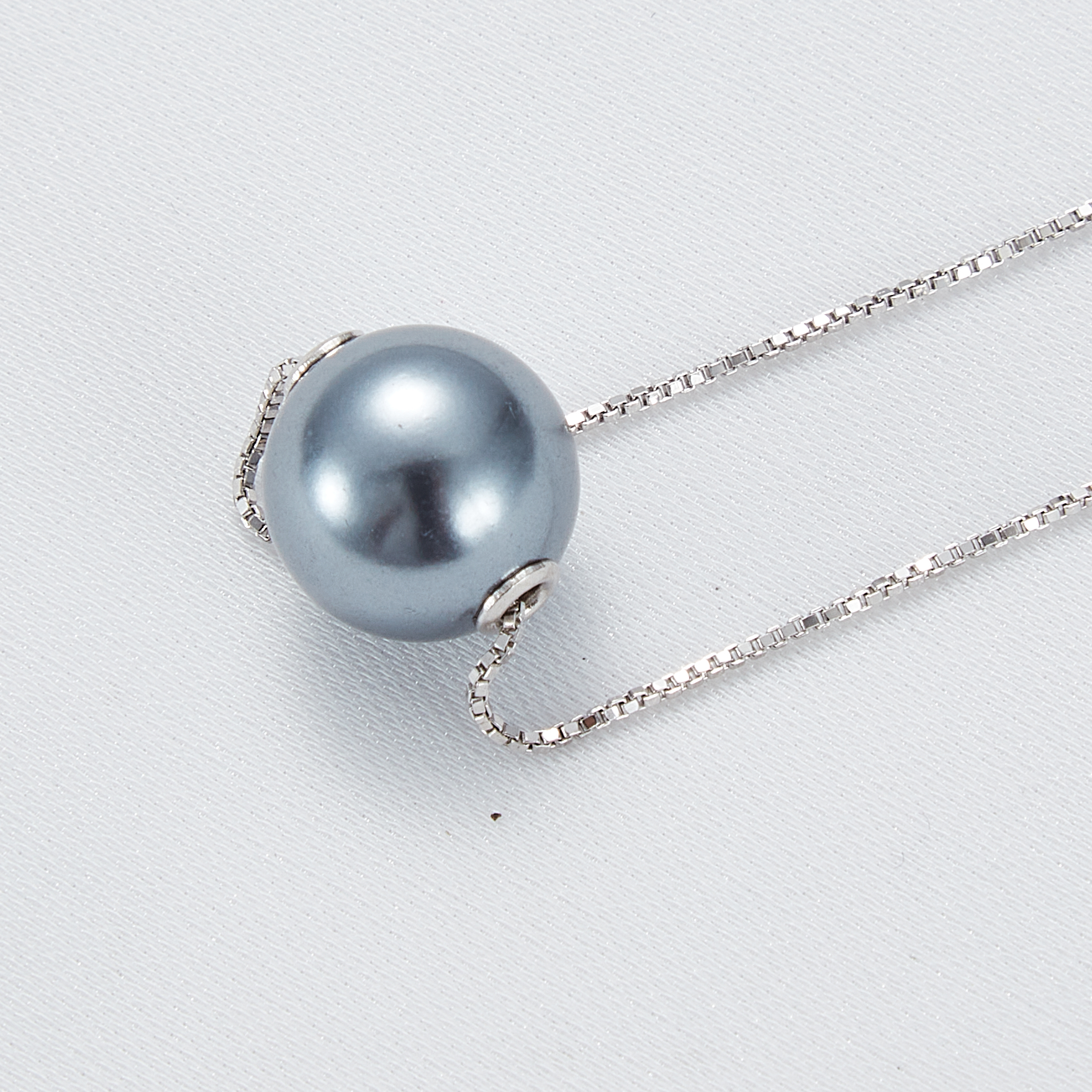 18k gold jewelry 10-11mm black round Tahitian Pearl Necklace