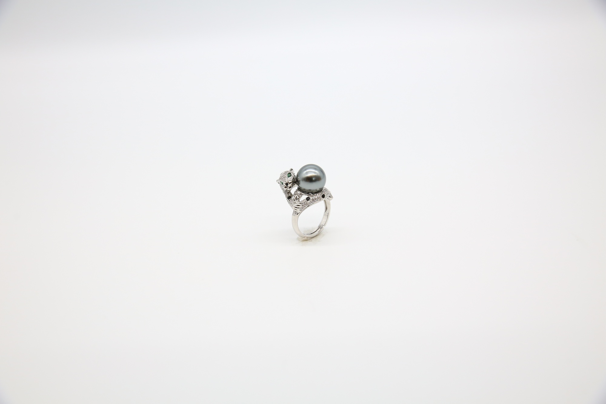 Luxury Filled Zircon Leopard Rings Big Black White Freshwater Pearl Adjustable Ring Personality Women Party Fine Jewelry