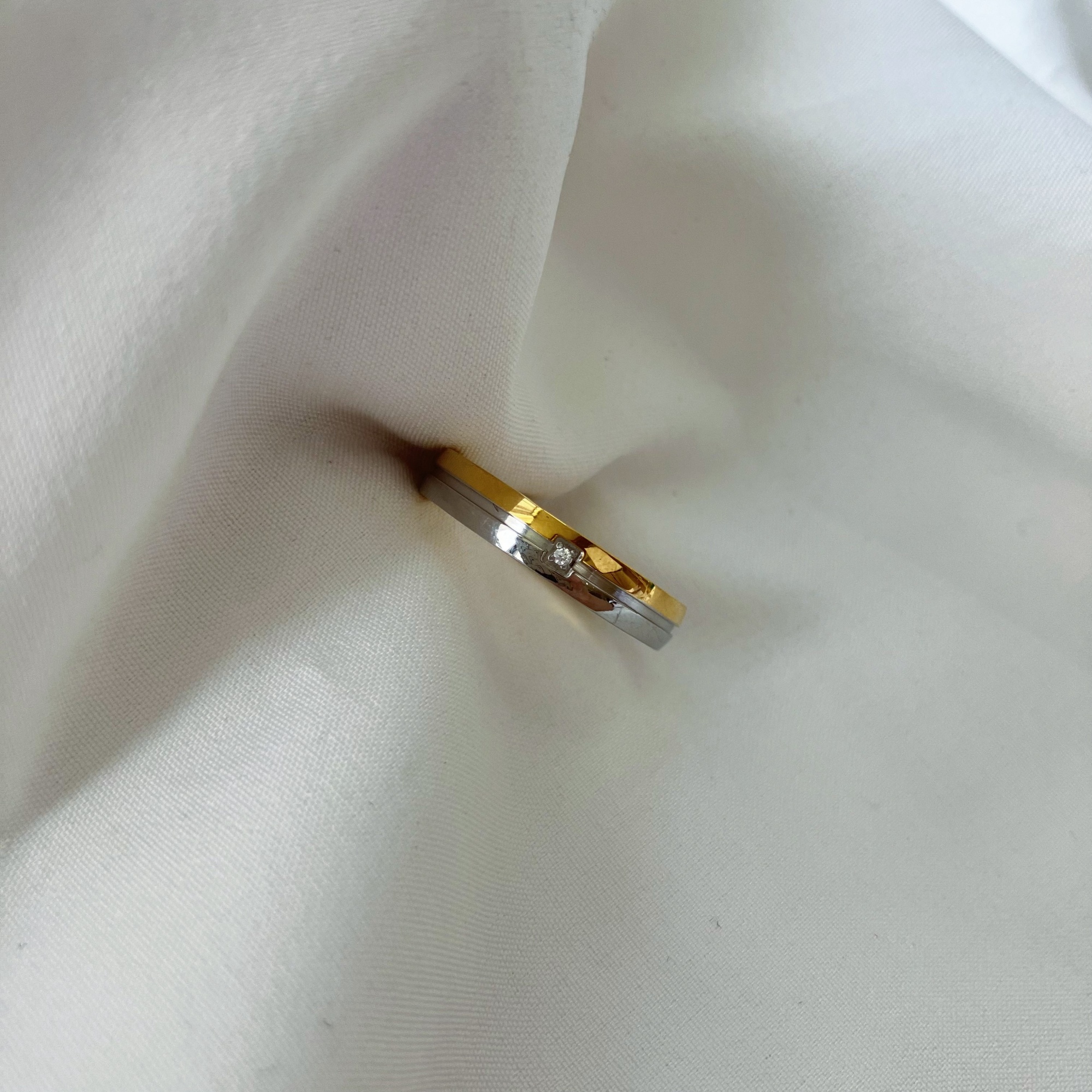 Wholesale 18K Gold Plated Jewelry Fashion Creative European and American Winding Diamonds Rings for Women