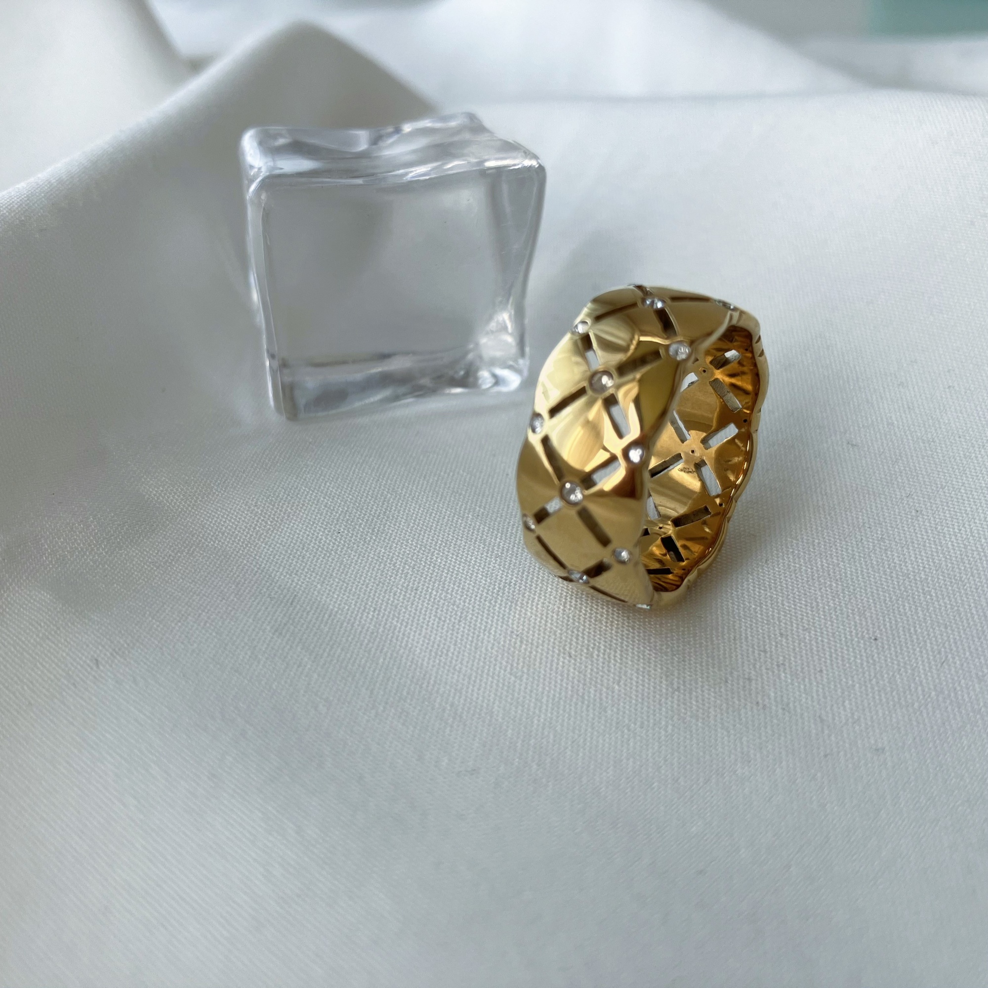Real gold plated High quality unique design ring Fashion jewelry platinum plating crystal stainless steel Ring for Girls