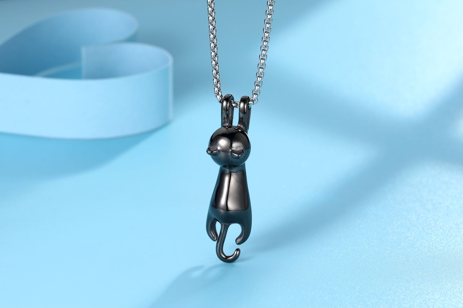 Simple Creative Animal Jewelry Exquisite Clavicle Chain Pendant Necklace Cat Titanium Steel Cute for Men and Women Necklaces