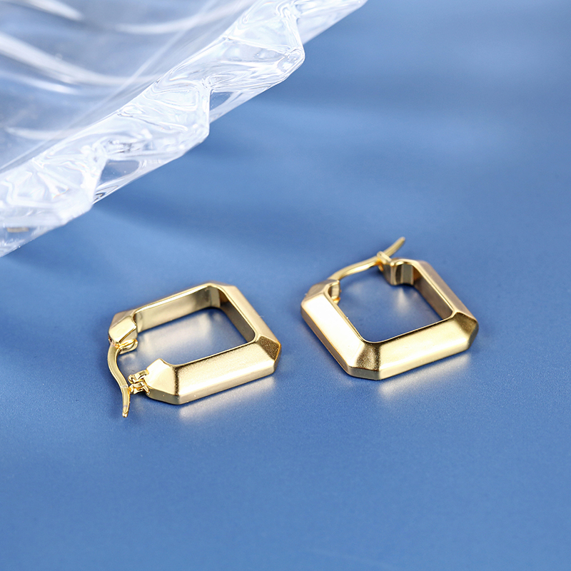 Fashion Jewelry Golden Temperament Hoop Earrings For Women Simple Brass Geometric Square Earrings